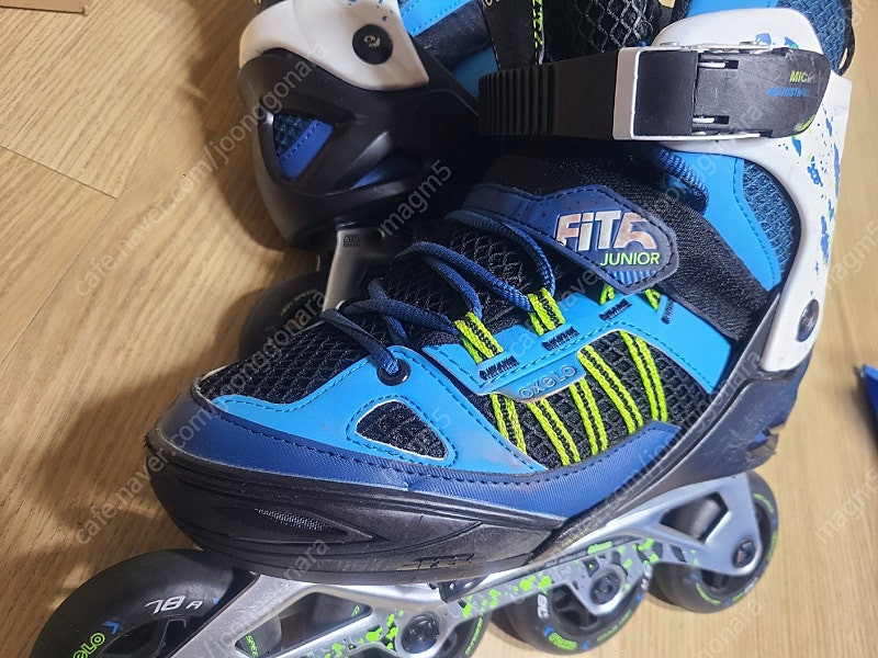 데카트론 오셀로 핏5 인라인스케이트+헬멧MF500+보호대 세트 팝니다.(240-260mm) 이미지