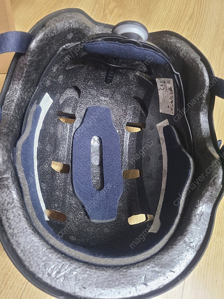 데카트론 오셀로 핏5 인라인스케이트+헬멧MF500+보호대 세트 팝니다.(240-260mm) 이미지