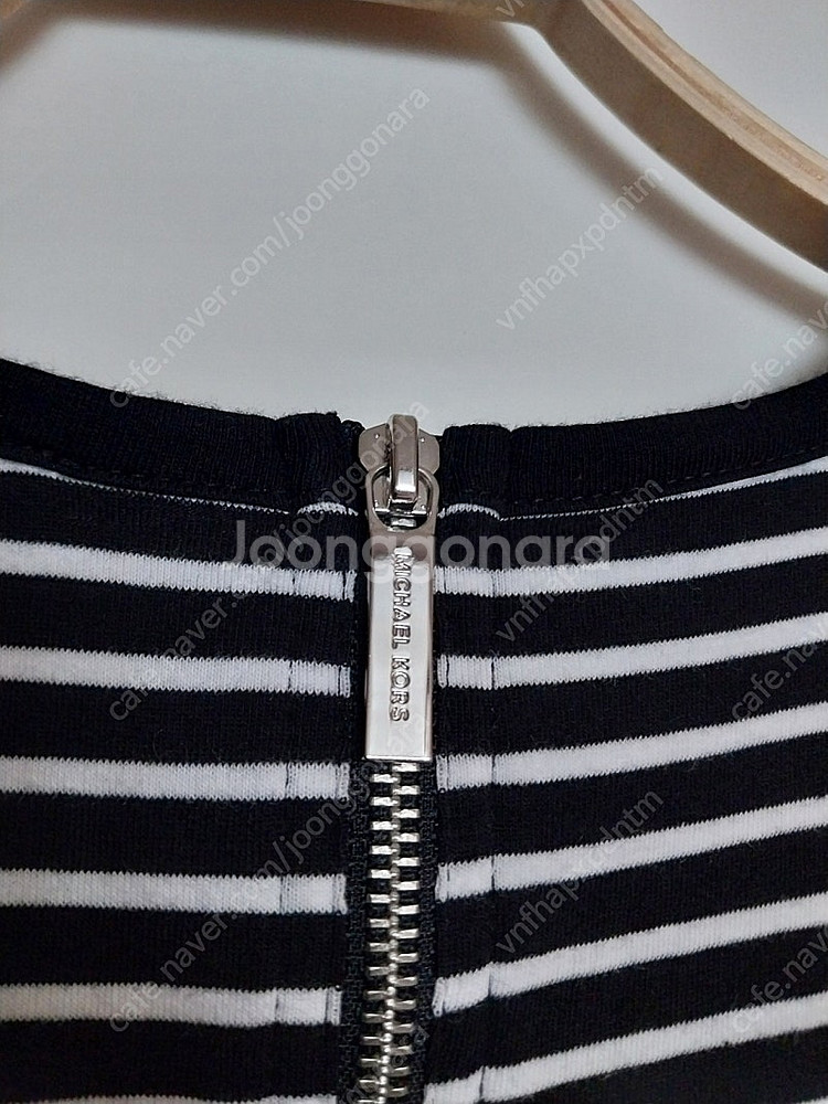 마이클코어스 티--3