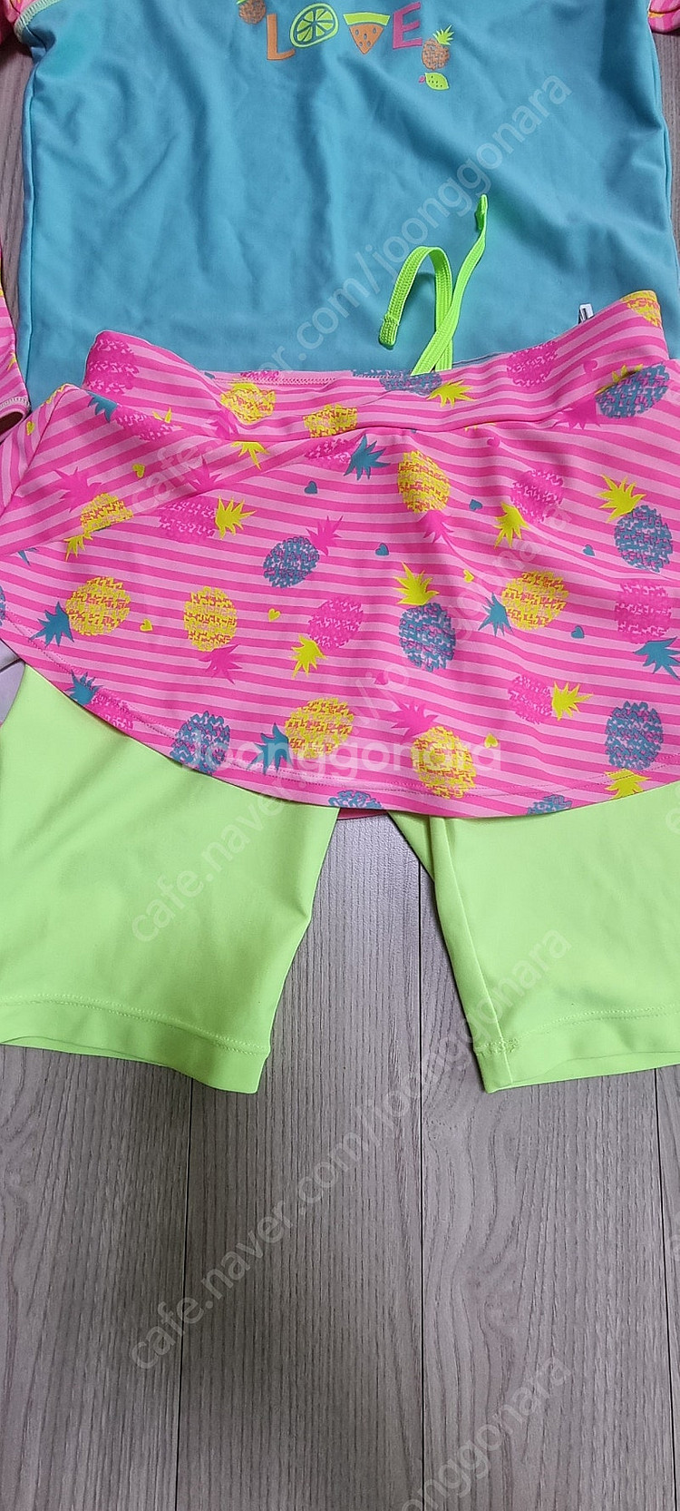 아레나 키즈 여아 래쉬가드 65사이즈 3pcs 110-...--4