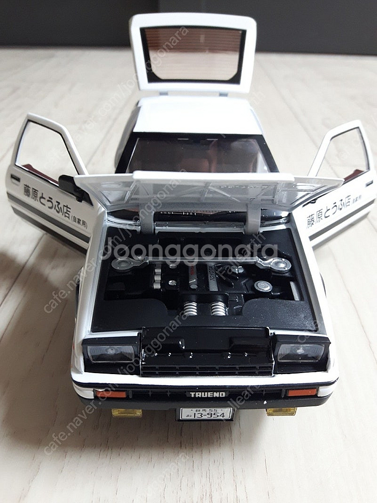 1:24 사이즈 이니셜D 토요타 AE86 화이트 본넷 ...--1