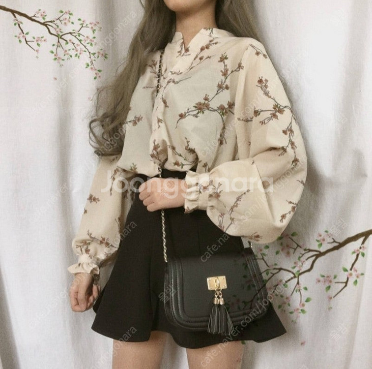 헨리넥 플라워 블라우스 크림치즈마켓 윤낭마켓 벚꽃 셔링...--2