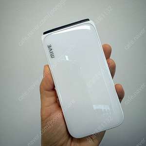 M120 (MIVE)마이브 스타일폴더폰 화이트 32기가 7.5만 판매합니다.
