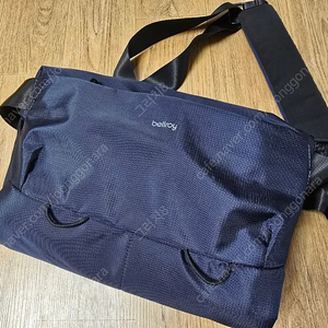 벨로이 10L 카메라 가방
