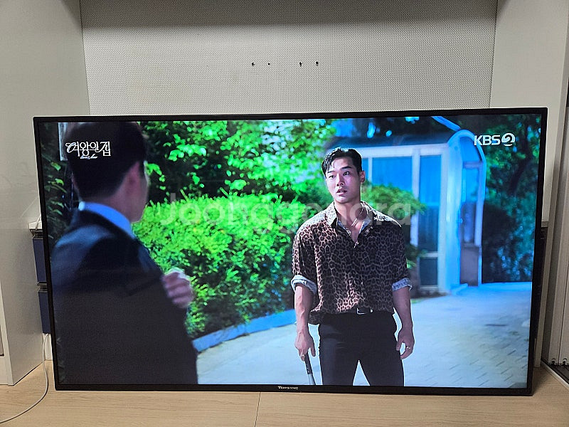 탑씽크 65인치 4K UHD 벽걸이 TV--1
