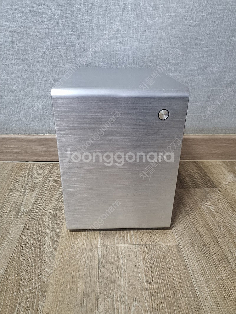 미니 PC 본체 한대 팝니다 - 안심되는 중고거래