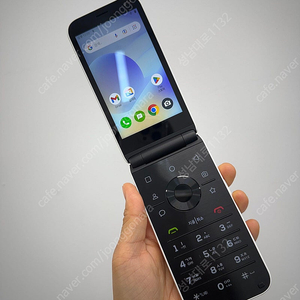 M120 (MIVE)마이브 스타일폴더폰 화이트 32기가 7만 판매합니다.