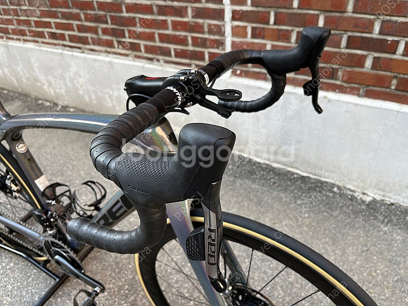 트렉 Domane SLR 9 eTap AXS 팝니다--1