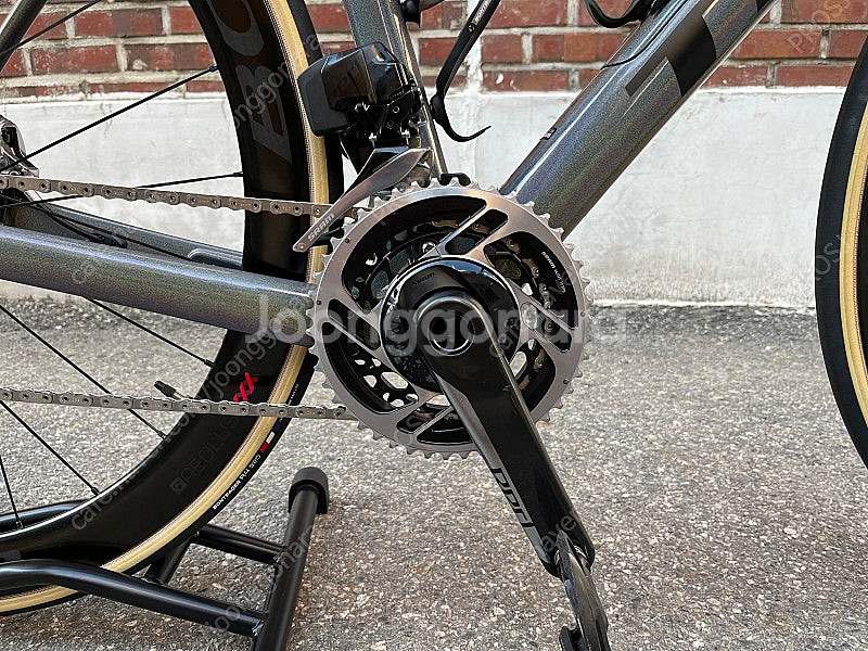 트렉 Domane SLR 9 eTap AXS 팝니다--3