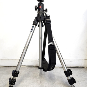 이태리제 맨프로토 055 삼각대와 488RC2 헤드 정리합니다.