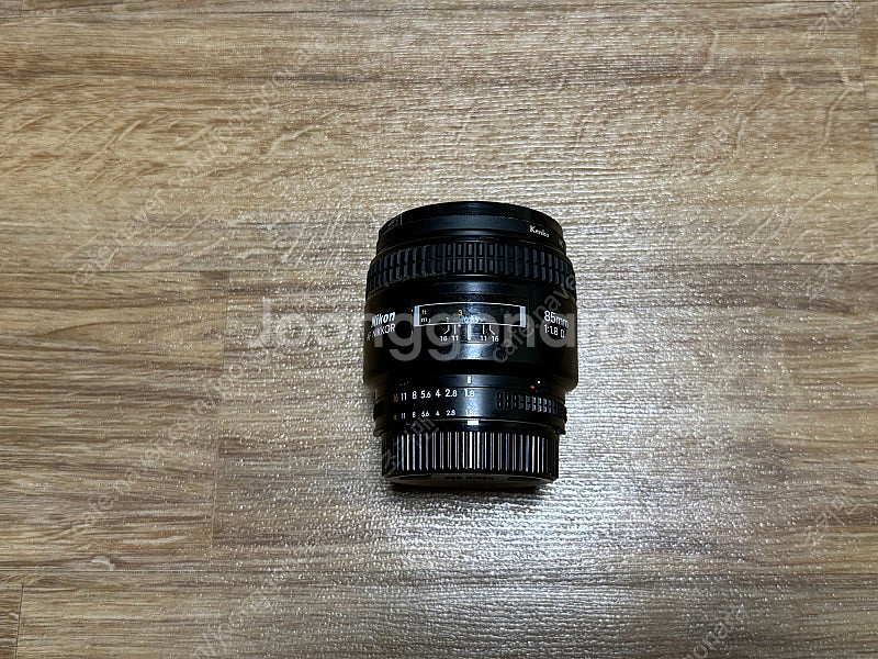 니콘 85mm 1.8 D렌즈 전투형 팝니다--0