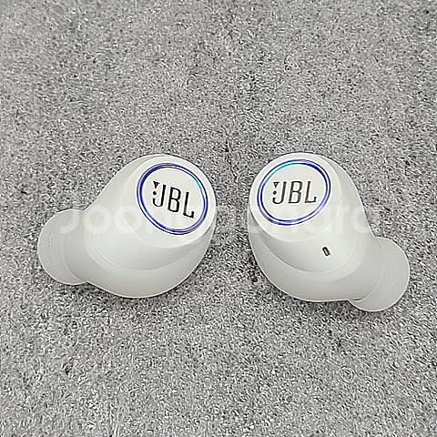 jbl free X 블루투스 이어폰--2
