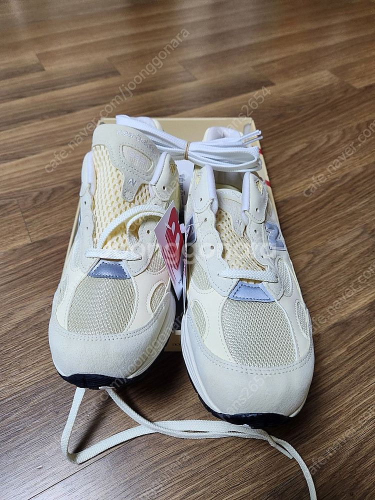 뉴발란스 992 (290, us11) 캐슈색상--1