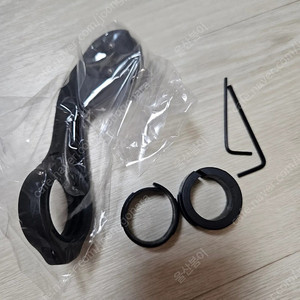 가민 순정 거치대 신품 2개