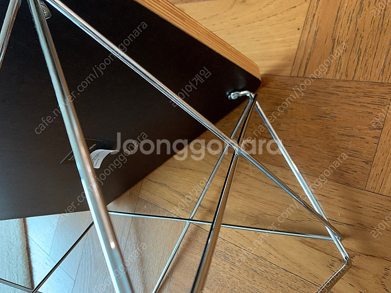 허먼밀러 와이드 베이스 테이블 판매합니다--9