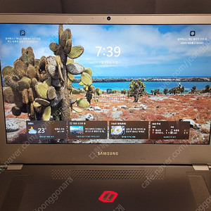 삼성 게이밍 노트북 i7 8세대 새거급 램 16G NVME (256+512)nvme.ssd 세번정도 출장 용도사용만 사용. 보관