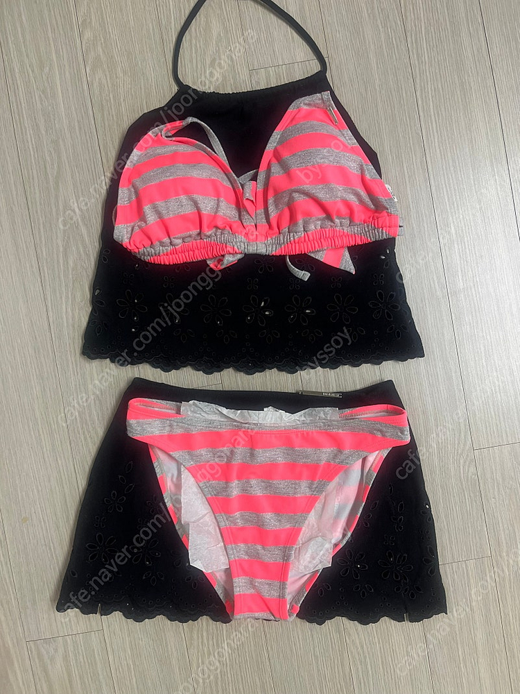 수영복 여성 비키니 커버업 4종 새상품컨디션 90-95 사이즈 홀터넥--1