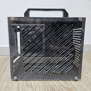 SFF PC케이스