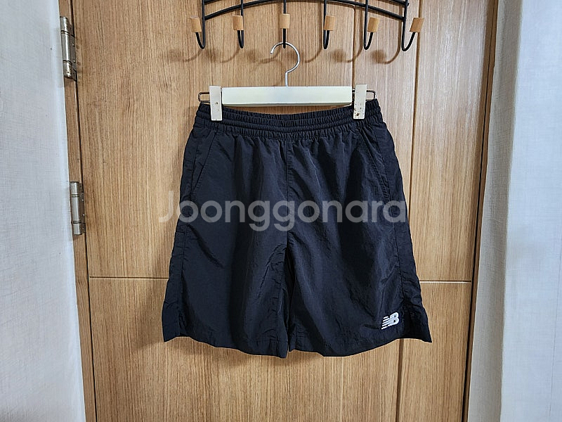 (S)뉴발란스 UNI헤리티지 우븐쇼츠 반바지--0