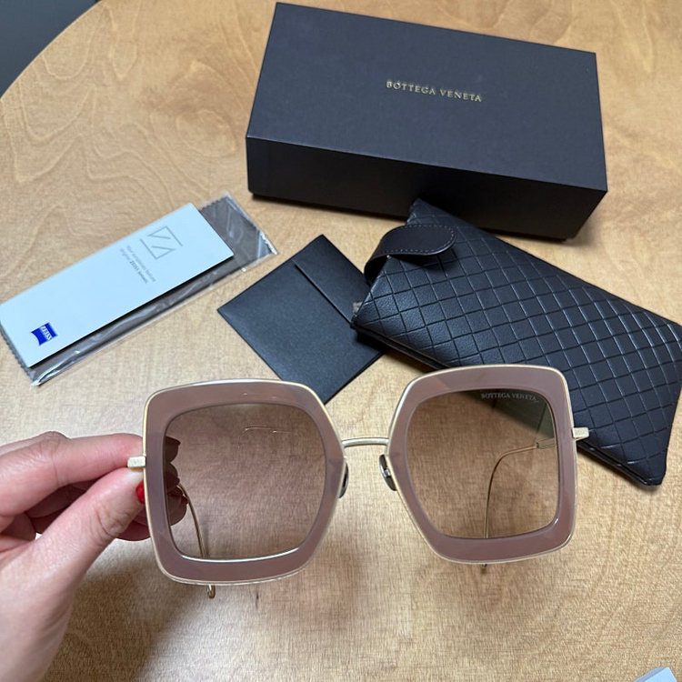 보테가베네타 선글라스 bv0209s 002 이미지