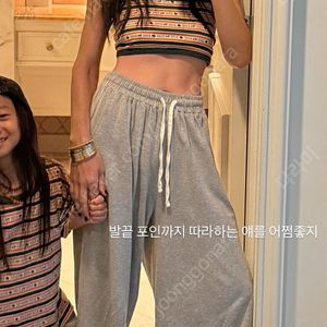 아루드아웃핏마크들리딥뮤즈위아조이드비비에미닝아웃아키텍트모노심슨미뉴에트므앤리본빛그랑블룸비애브선트마인디드윌뉴욕나인스튜디오라룸위드아웃썸머페미니크트렌디어패럴오브제스트