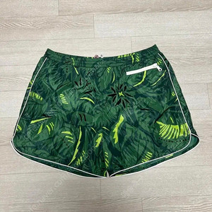(매장정품) 몽클레어 스윔팬츠 반바지 L(34)