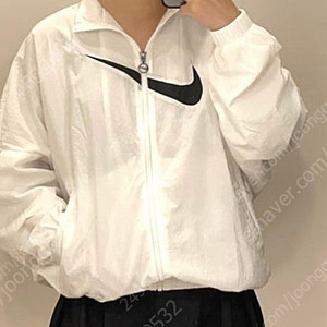 나이키 에센셜 바람막이