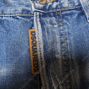 (DSQUARED2) 디스퀘어드2 페인팅 반바지
