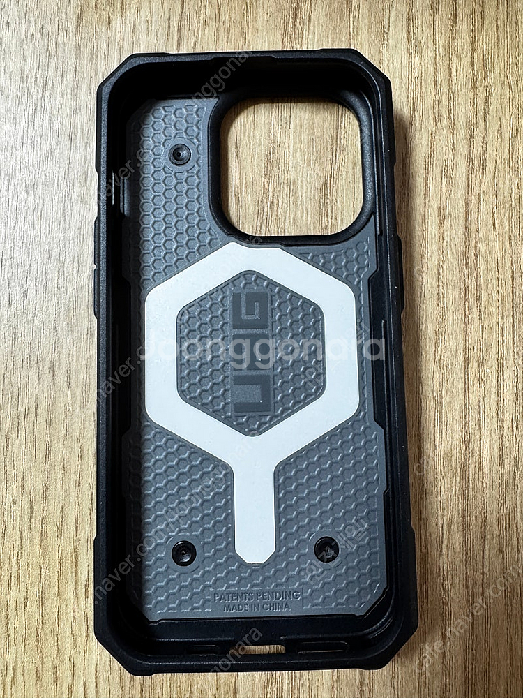 아이폰15프로 UAG 맥세이프 카모 케이스--1