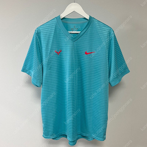 [2XL] 나이키 라파엘 나달 2020 롤랑 가로스 V넥 상의 하늘 판매합니다