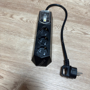 4000W 과부하 차단 3구 멀티탭