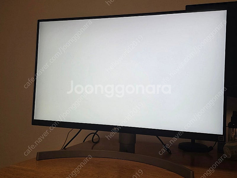 LG 4K UHD 27인치 모니터 (27UL650)--1