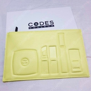 새제품) 샤넬 컬러코드 네임 파우치 (28000원)