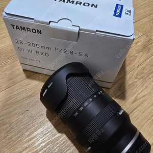 소니 탐론 28-200mm F2.8-5.6 FE용을 팝니다..