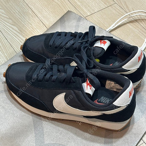 나이키 코르테즈 240 새상품
