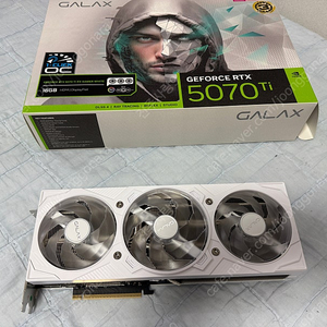GALAX RTX 5070 Ti 화이트 풀박스