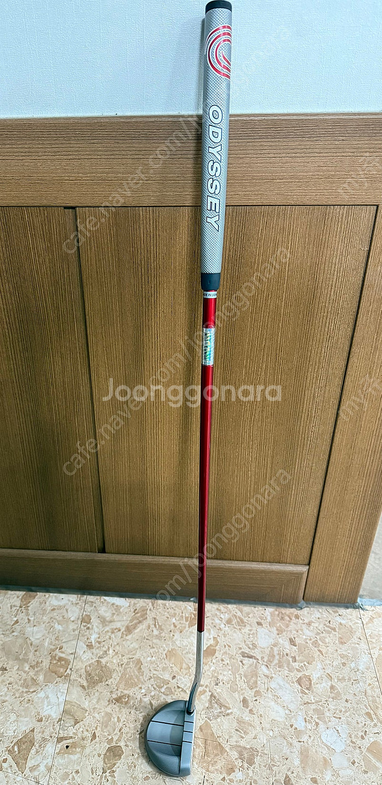오딧세이 화이트핫 OG 로시 퍼터 판매합니다.--0