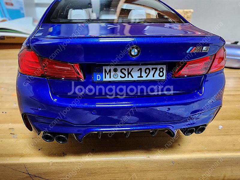 1:18 다이캐스트 노레브 bmw m5 딜러버전 팝니다--3