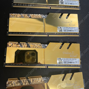 Ddr4 G.Skill Trident Z Royal 32g 풀뱅크