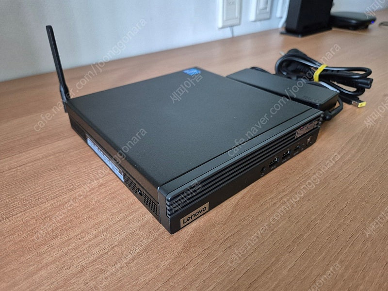 레노버 ThinkCentre M70q Gen4 미니PC (13세대 랩터레이크 i5, 32GB RAM)--1