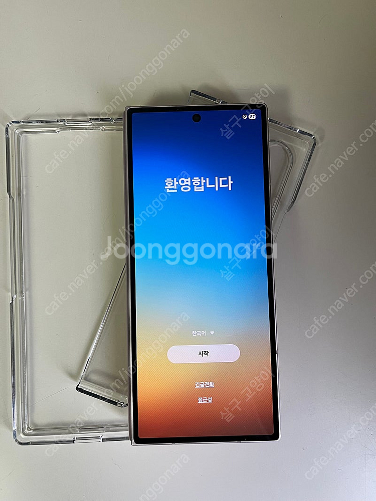 갤럭시 Z 폴드 6 핑크 256GB 팝니다.--3