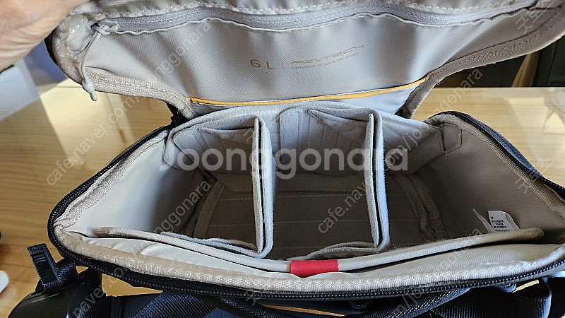 피지테크 원고 6L 카메라 슬링백​--4