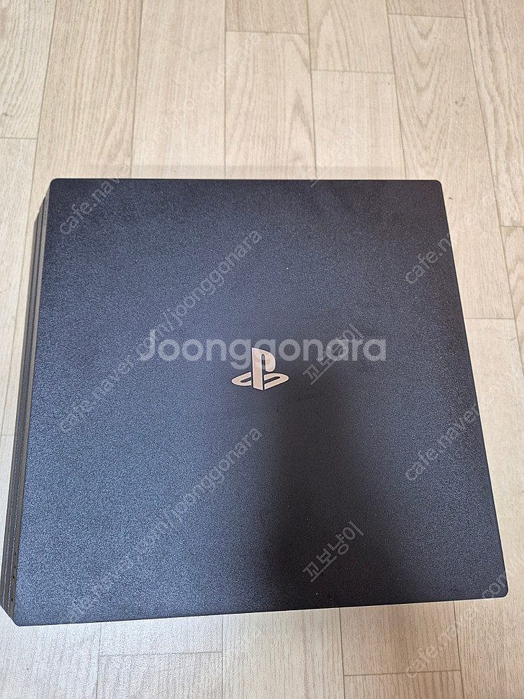 ps4 본체 및 구성품 타이틀 등 일괄판매--0