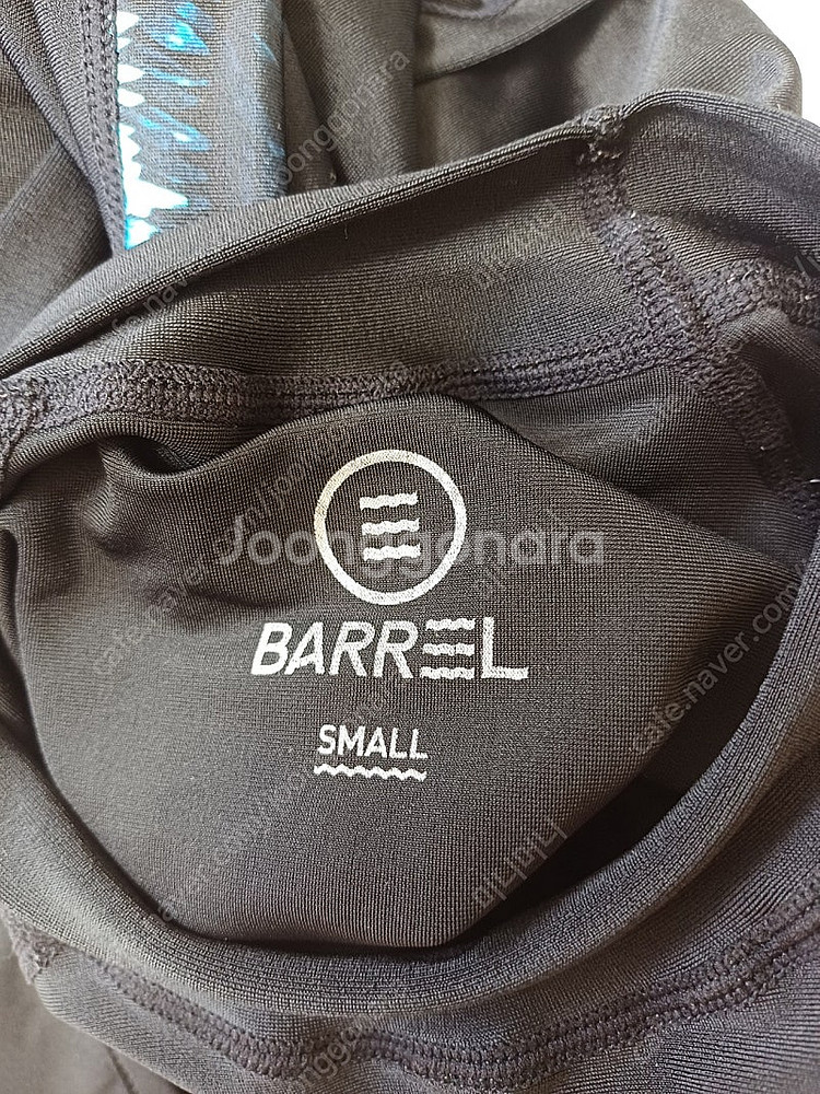 배럴 래쉬가드--2