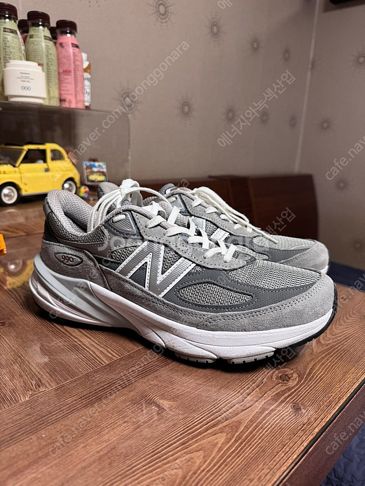 뉴발란스 990v6 그레이 275사이즈 판매합니다.--0