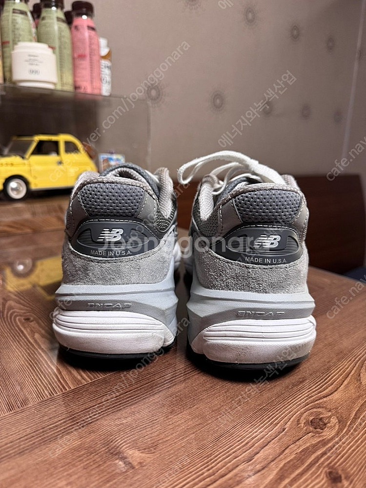 뉴발란스 990v6 그레이 275사이즈 판매합니다.--3