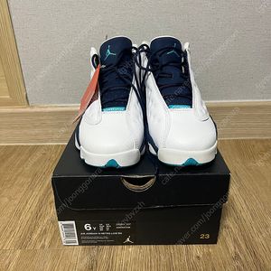 쿨거시택포 새상품 나코택 조던13 호네츠 240