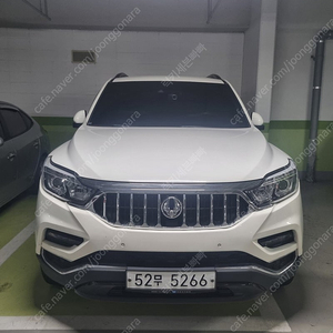 2017 G4렉스턴 헤리티지 4WD 어뷰,썬룹 빠진 풀옵/전동 사이드스텝 옵션