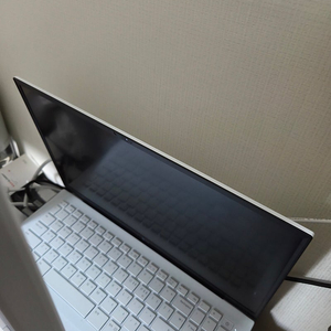 군포안양안산권 직거래 가능/택배 가능] LG 그램 15인치 i7 13세대 윈도우포함 2023년형 15zd90r-gx76k 판매