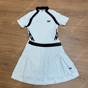 pxg여성 골프복세트 (골프상의, 골프하의, 골프치마)